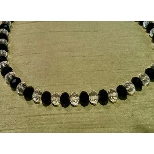 Classic everyday necklace.